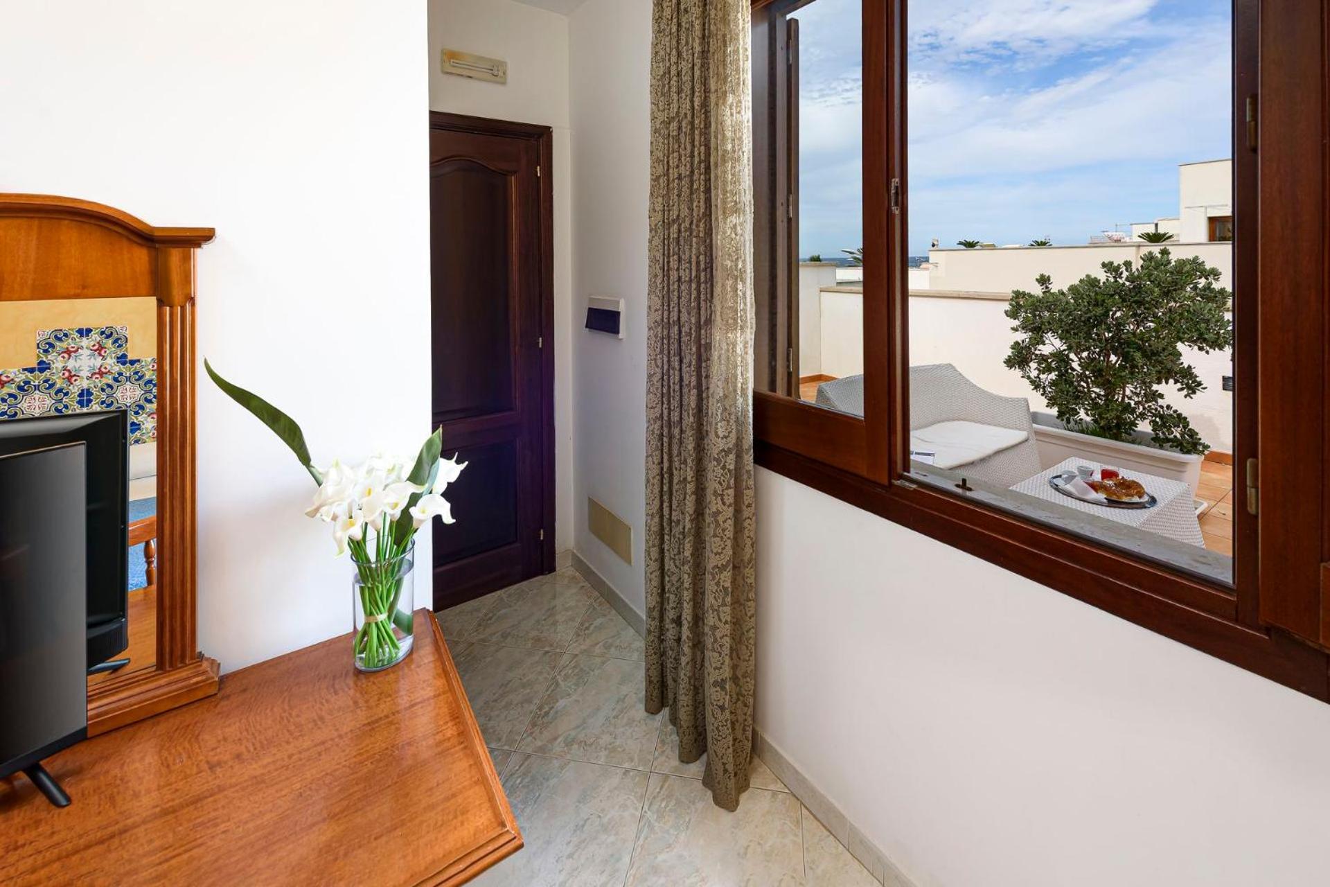 Araba Fenice Hotel San Vito Lo Capo Dış mekan fotoğraf