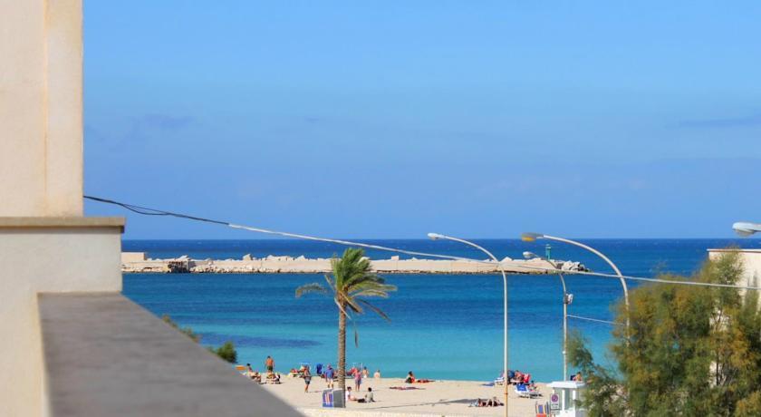 Araba Fenice Hotel San Vito Lo Capo Dış mekan fotoğraf