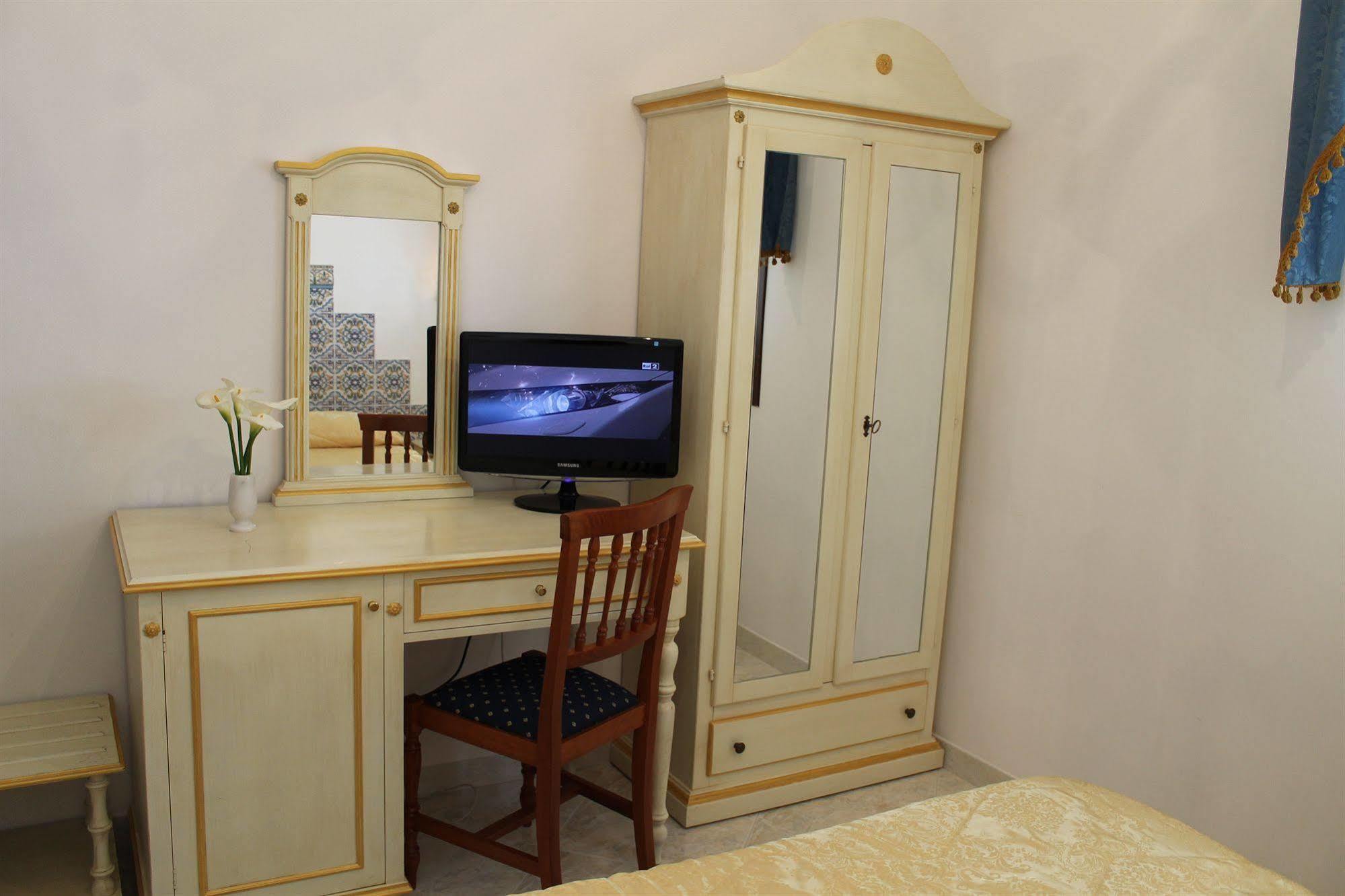Araba Fenice Hotel San Vito Lo Capo Dış mekan fotoğraf
